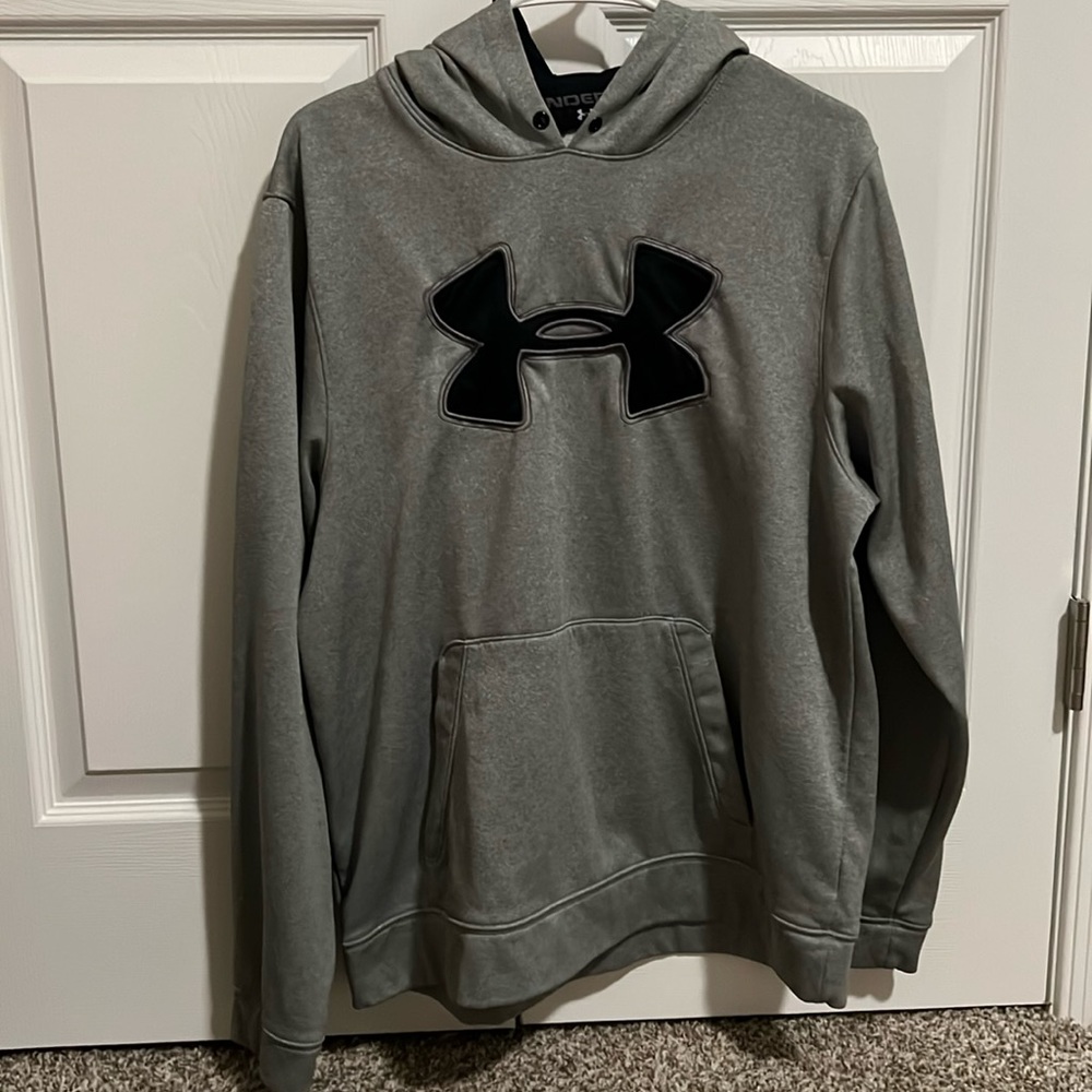Men’s under armour hoodie